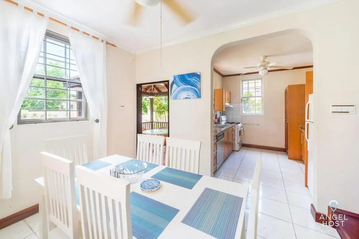 2-Story Townhome With Private Pool, Ideal For Group! 크리스트 처치 0*,  바베이도스