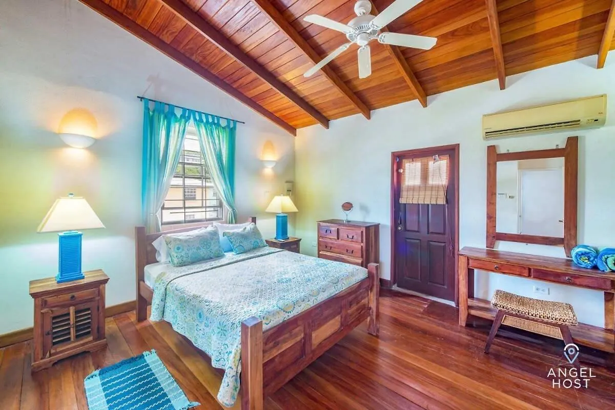 2-Story Townhome With Private Pool, Ideal For Group! 크리스트 처치